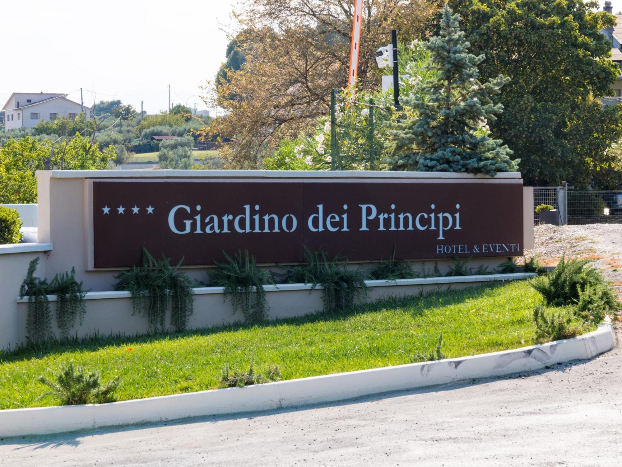 Hotel Giardino Dei Principi D'Abruzzo Citta Sant'Angelo Zewnętrze zdjęcie